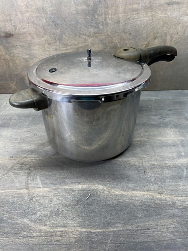 Olla a presión Presto de acero inoxidable 6 cuartos 409A - Imagen 4 de 7