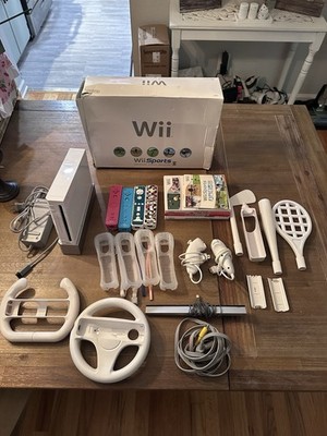 Wii Console White with 4 Controller 2Nunchucks Cables 4 Games Wii Sports Tested!