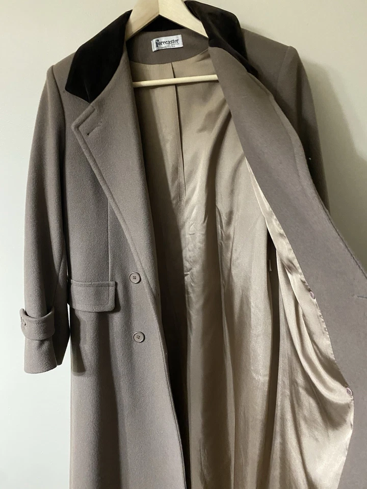 Vintage Tan Wool Forcaster Long Trench double Breasted Coat Velvet Collar 7/8 - Image 4 of 4