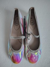 Wonder Nation Girls Rainbow Slip-Ons Size 4 New With Tag