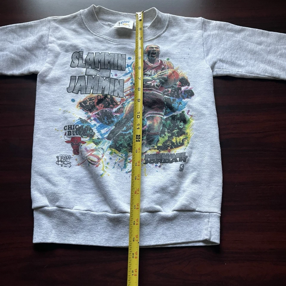 Sudadera De Colección Michael Jordan Oficial Bulls Slammin N Jammin 1990 Niños Med Foto 3 de 4