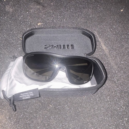 SMITH Men’s Wrap Sunglasses Polarized Gray Lenses Black Full Rim w/ Case