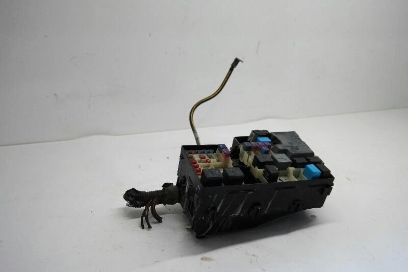 04 05 06 07 08 09 MAZDA CAJA DE FUSIBLES MOTOR 3 SIN TURBO Foto 2 de 4