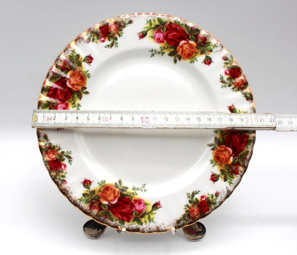 3 Teller  von Royal Albert Old Country Roses 20,5cm Goldrand - Bild 3 von 3