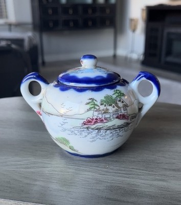 Rare Vintage Hand Painted Blue and White Porcelain Japanese Sugar