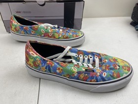 VANS Nintendo x Authentic Super Mario Bros RARE NINTENDO NES BOX Size 7.5 M 9W