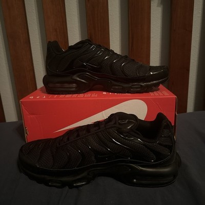 Size 10- Nike Air Max Plus Triple Black 604133-050 Men s BRAND NEW Fast Ship