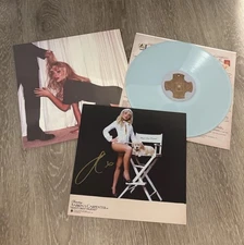 Sabrina Carpenter SIGNED Man’s Best Friend Blue Vinyl LP Record IN HAND✨