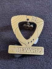 Pin's Hard Rock Café Récompenses 100ème visite