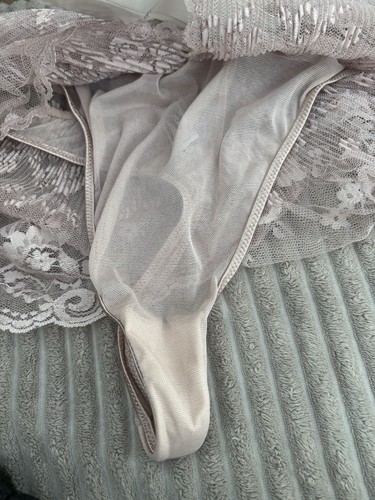 Vintage Marilyn Monroe Lingerie Knickers Thong Short Lace Skirt Fawn Underwear - Picture 5 of 9