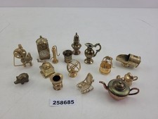 Miniaturdeko Metallobjekte für Setzkasten Sammler Uhren Vasen Kanne #258685