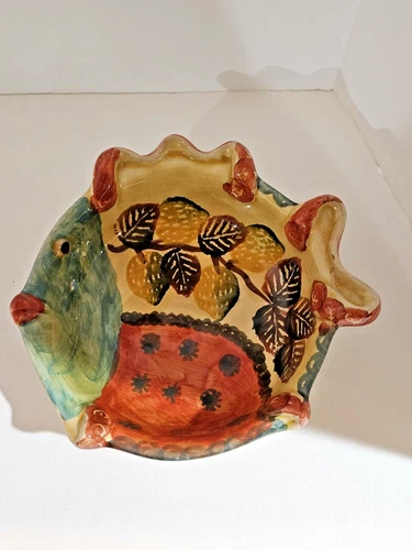 Italica ARS~Fish Serving/Dipping Bowl~Hand Crafted & Painted Pottery~7"~ Italy