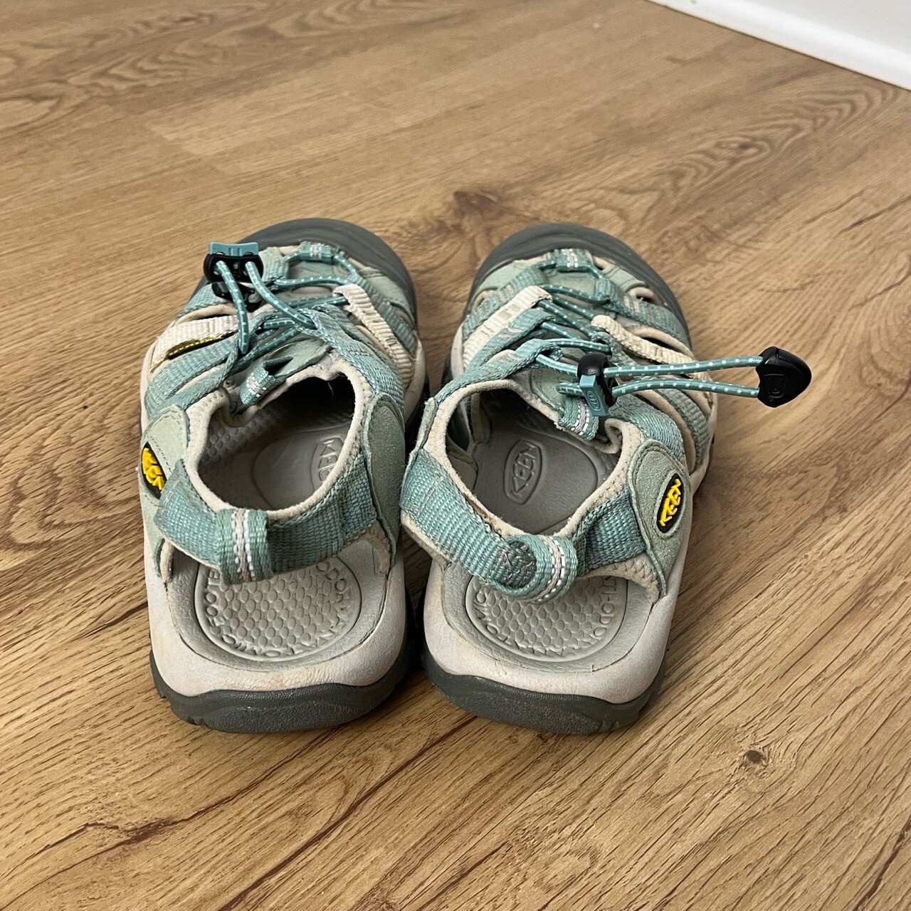 Sandali Keen Newport H2 impermeabili turchese beige punta chiusa sicurezza bambini 7