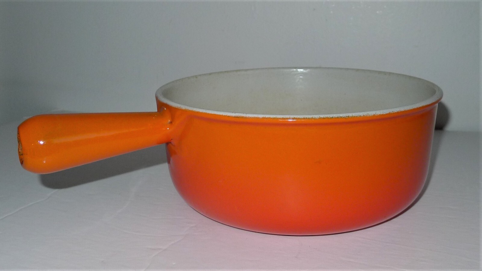 Le CREUSET Cast Iron Saucepan 8.5" no lid Casserole en fonte Le