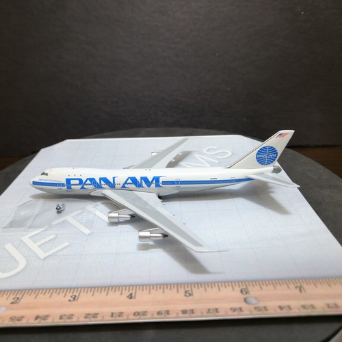 1/400 PAN AM BOEING 747-100 1987'S COLORS N735PA AEROCLASSICS SPARK OF THE OCEAN