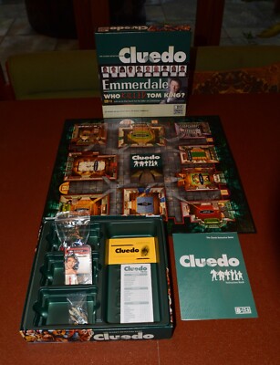Cluedo Emmerdale Wer tötete Tom King? Familien Brettspiel Hasbro 2006