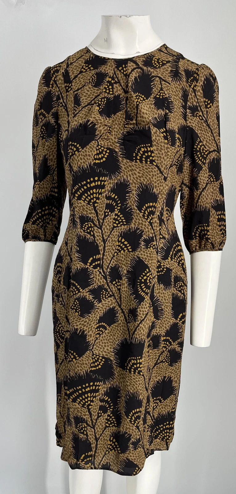 Abito Burberry manica a 3 4 a spruzzo lunghezza al ginocchio in cammello scuro taglia 8 nuovo con etichette