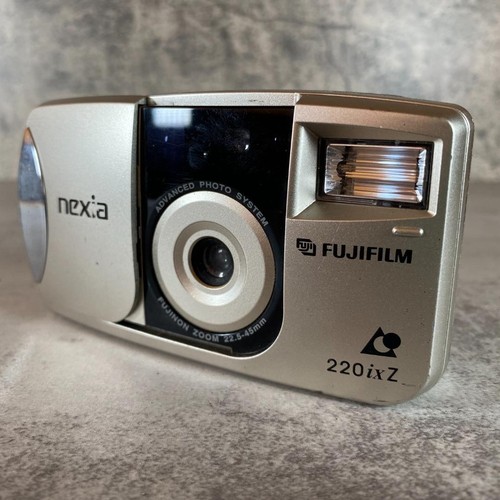 Appareil Photo Fujifilm Nexia 20 Auto - Compact Argenté 24mm, Occasion En état De Fonctionnement