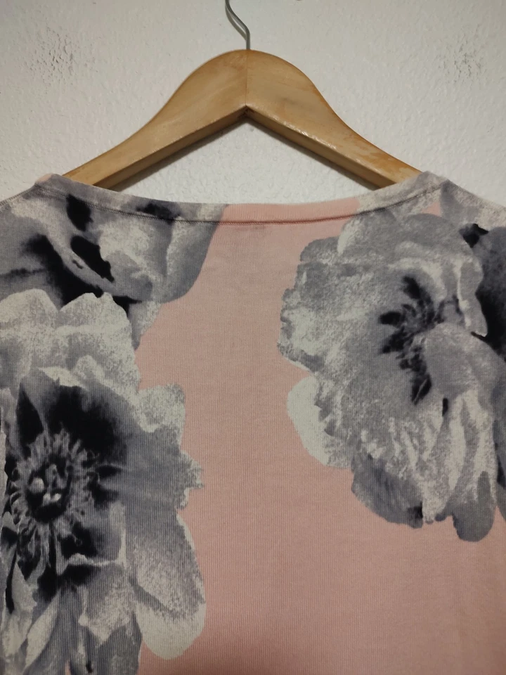 Suéter Pullover Claro Talbots Rosa y Gris Floral Manga Larga Cuello Redondo PS Foto 3 de 4