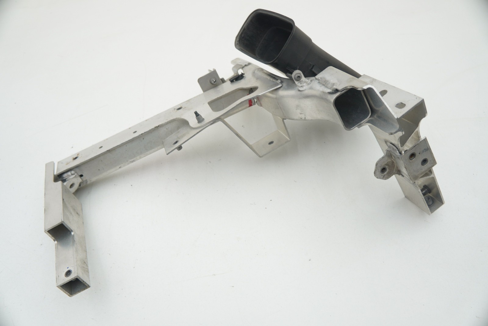 Front Right Hood Radiator Support 51647158006 Rolls Royce Ghost Series I *Note*