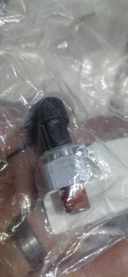 Peterbilt 2CP90-10SVC Air Suspension Pressure Sensor