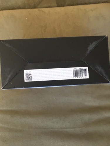 SHARPER IMAGE Wireless Bluetooth Fabric Box Speaker Item #SBT629 NEW in Box - Picture 3 of 5