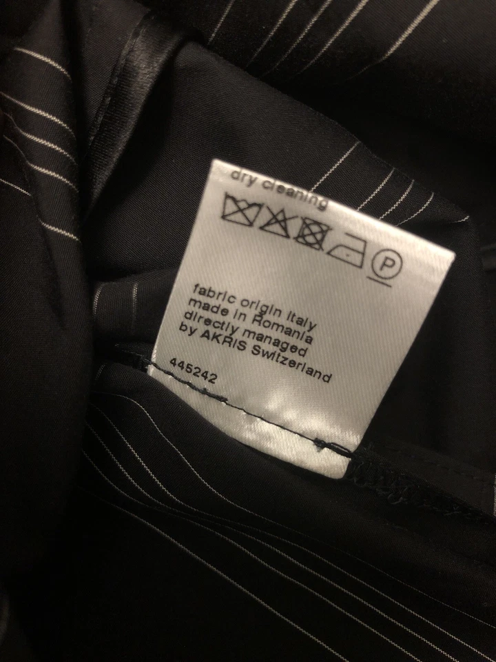 Akris Plaid Button-Front Shirt Jacket. $2,490. Size 12 Black/white - Image 4 of 4