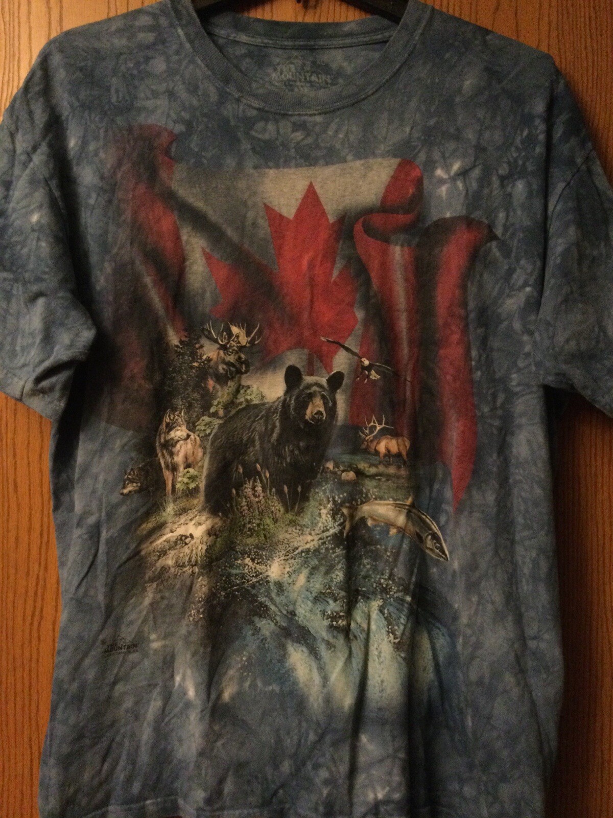 ALTRA Black Bear & Other Wildlife In Stream The Mountain Blue Tie Dye 2014 XL