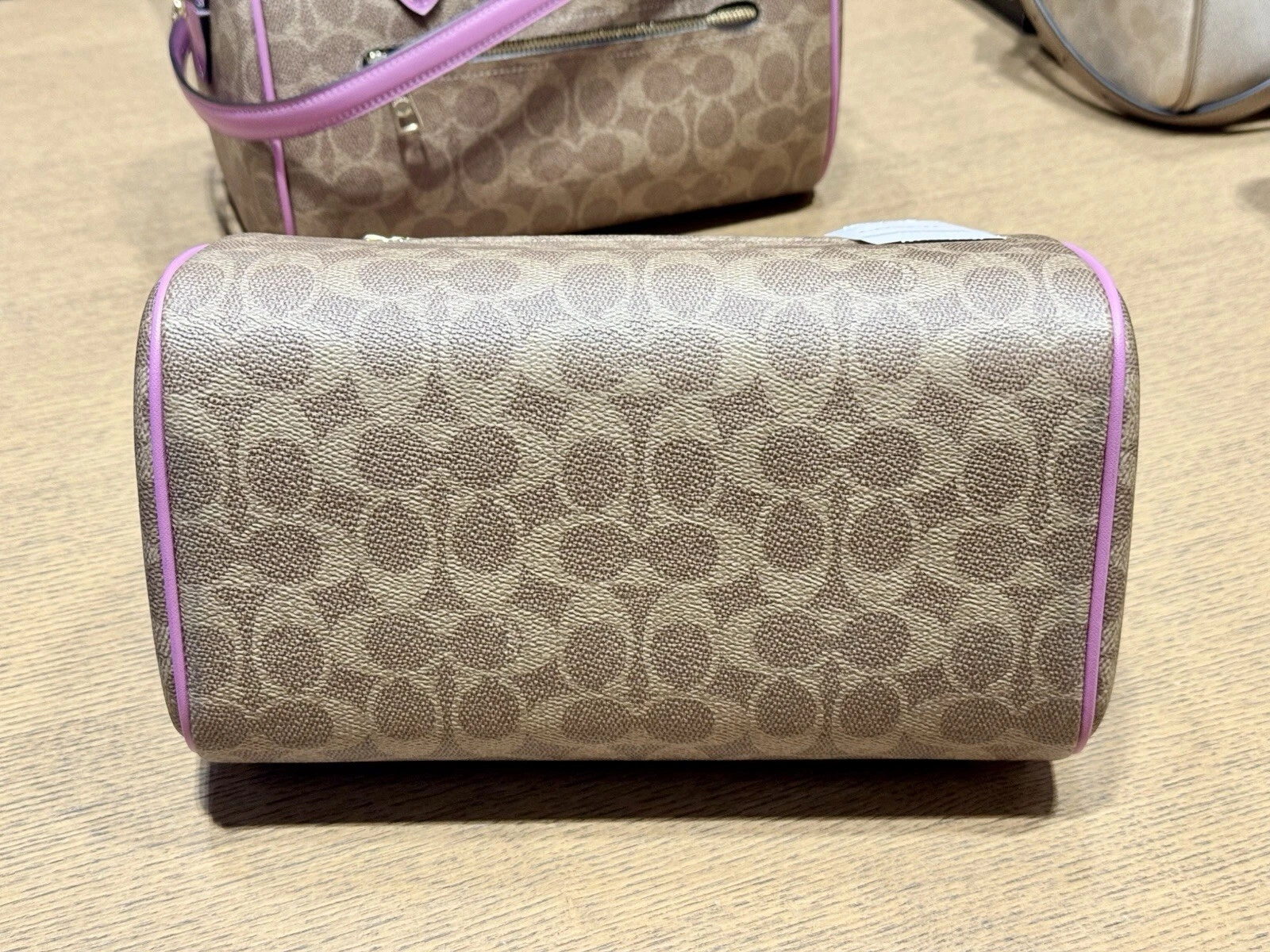 Borsa a tracolla Coach Rowan in tela firmata marrone fucsia CV961 nuova con etichette