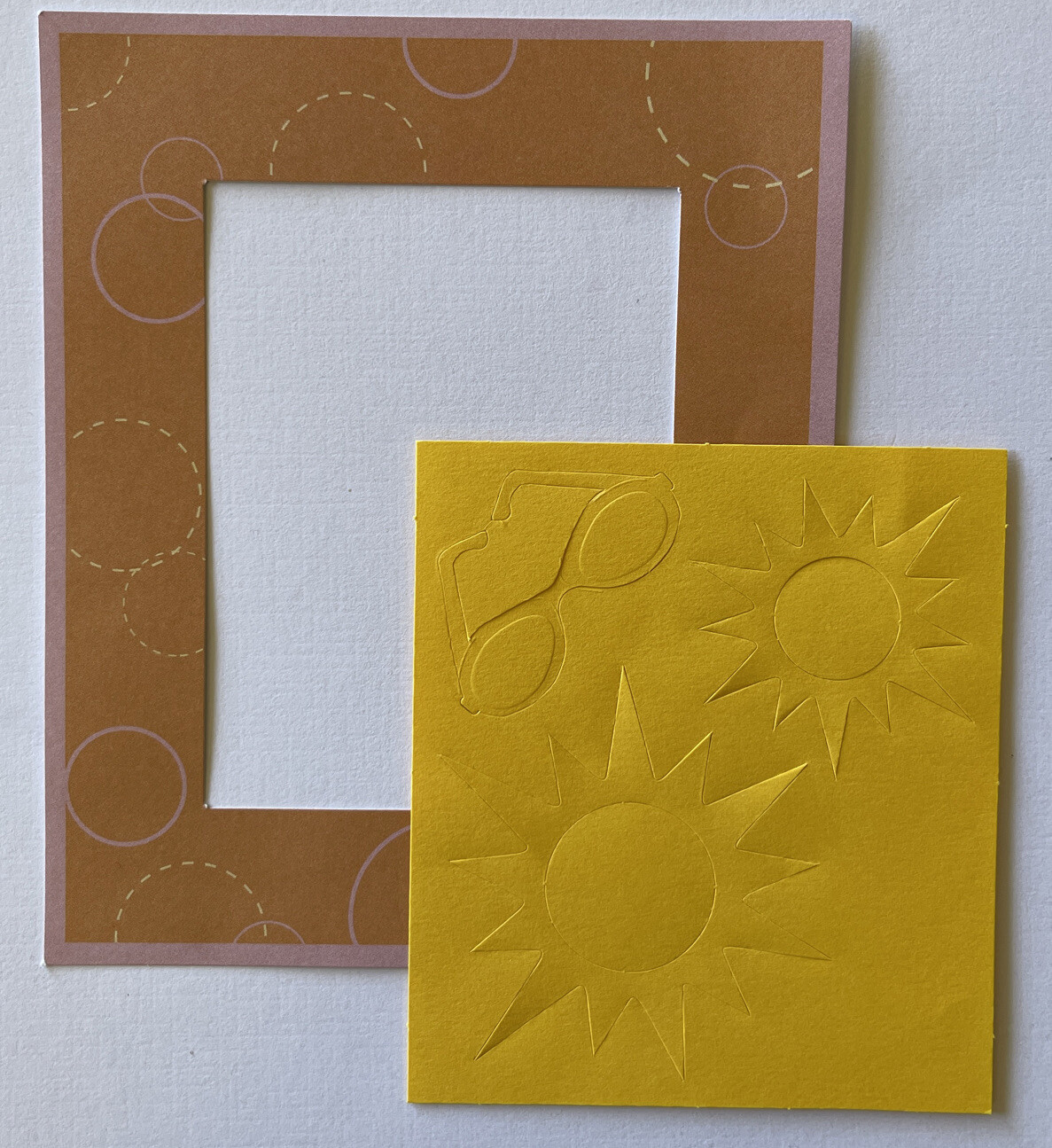 BEACH GIRL Die-Cut Set(13pc) Frame•Ocean•Inter-tube •Sandcastle•Rhinestones•Sun•