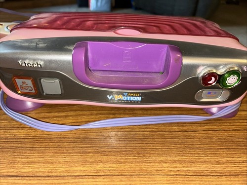 V-Smile Motion Console W/6 Open Games And One Unopened - 2-Two Player Controller - Picture 3 of 4