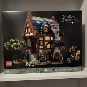 LEGO Ideas: Medieval Blacksmith (21325)