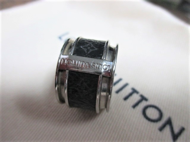 LOUIS VUITTON Berg Monogram Eclipse Ring Men s M … - image 5