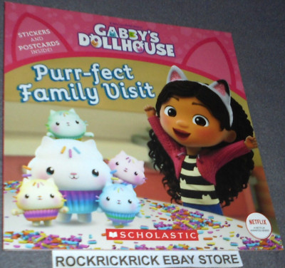 GABBY'S DOLLHOUSE PURR-FECT FAMILY VIST BOOK INCLUDES STICKERS AND POSTCARDS NEW