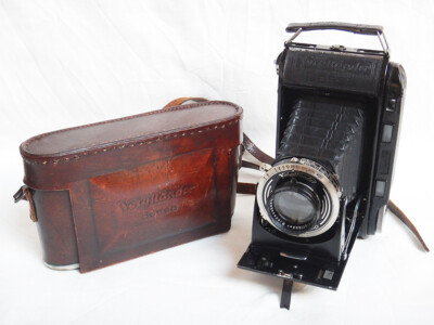 Voigtländer BESSA Klappkamera mit HELIAR 10,5cm 105mm f3,5 Objektiv 6x9cm + TASCHE
