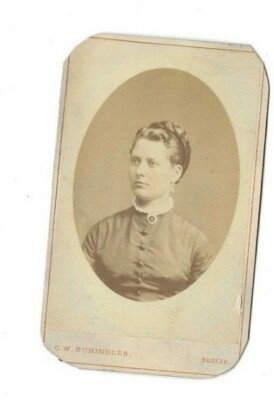 3410 - CDV Lady Portrait with Braided Hair * Buckau 1890