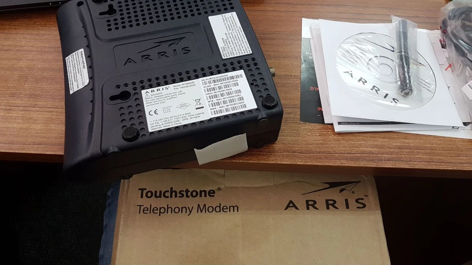 ARRIS WTM652B TOUCHSTONE TELEPHONY MODEM WTM652B/DM WTM652 TM02ELE652 - Image 2 of 4