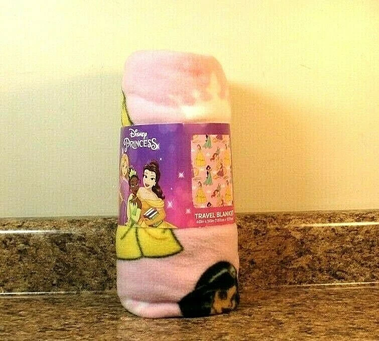 Disney kitchen set of 3 towels with the princess castle an mickey on them,  Kitchen decor