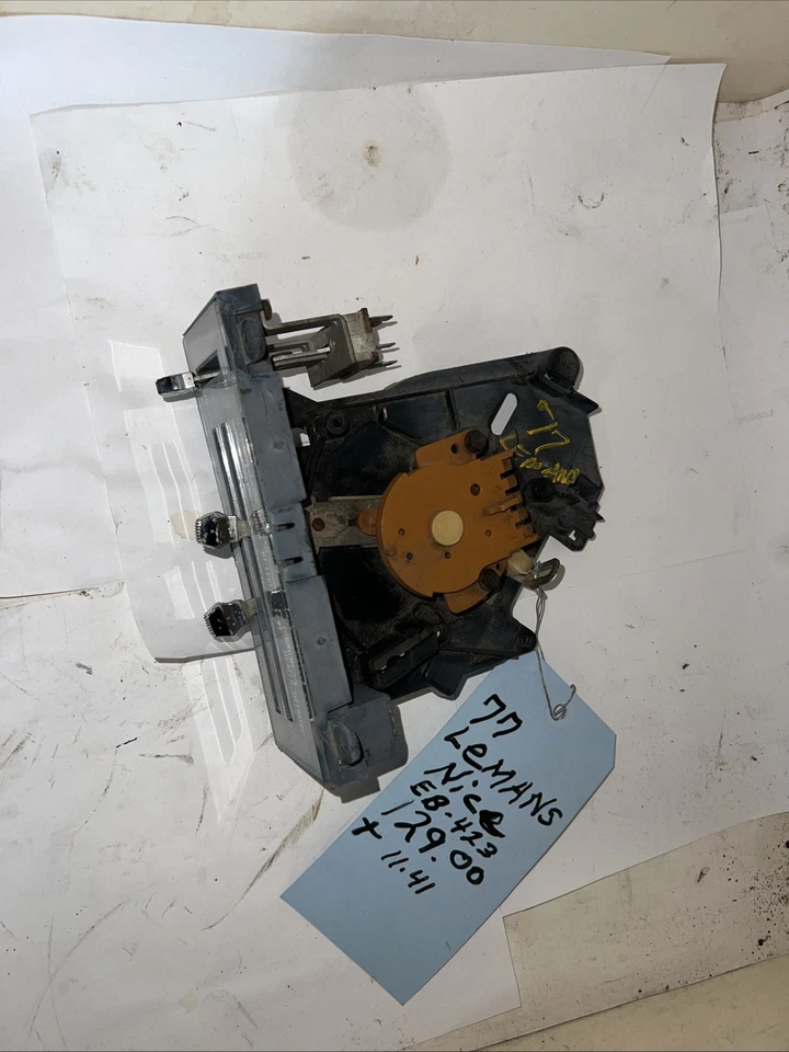 1975 - 1977 Pontiac Lemans Grand Prix A/C Heater Control Assembly OEM 1976 - Image 3 of 4