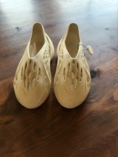 NEED GONE YEEZY FOAM RUNNER SAND SIZE 10 NO BOX