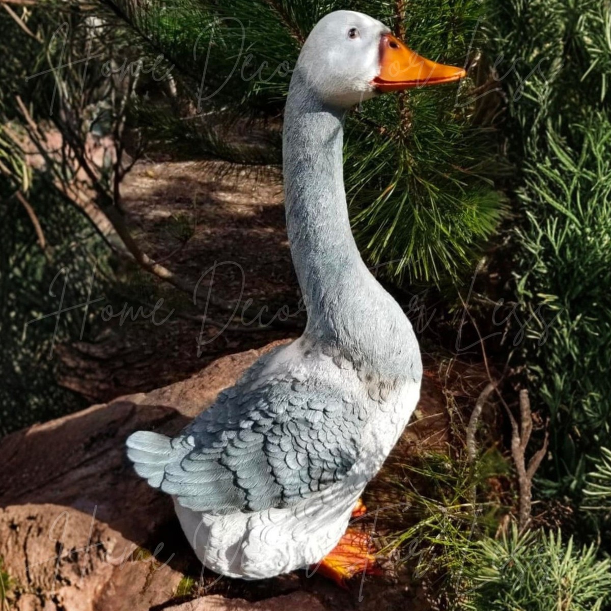 完売品GOODENOUGH GDEH オブジェ Motion Activated Honking Gertrude the Goose Garden Sculpture Yard