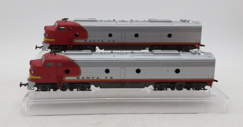 Rivarossi 1926 HO Santa Fe E-8 AA Diesel Locomotive Set EX/Box - Picture 2 of 4