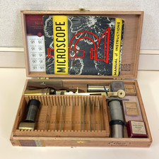 Lot de pièces de microscope anciennes et vintage - Carl Zeiss, diapositives histologiques, etc