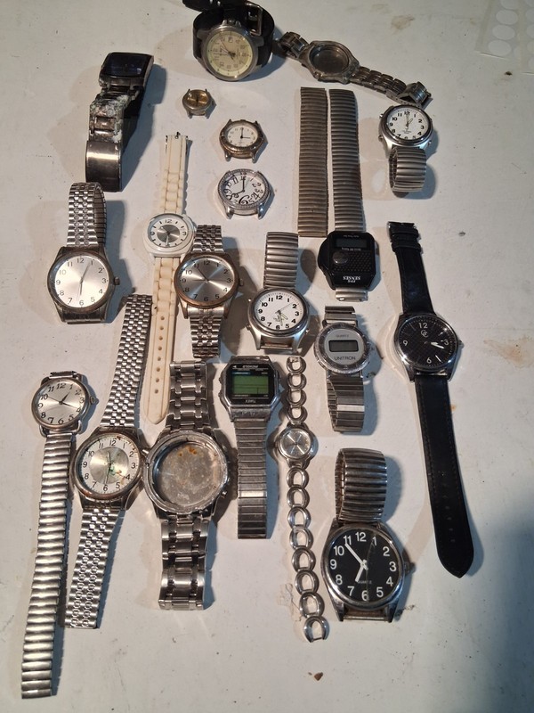 Lot Of Watches For Parts Or Repair 2.8lbs