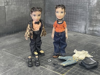 Mini Boys Bratz Dolls MGA LOT In Outfits 4.5  Lot Of 2 Dolls 2002 Boys/Girls
