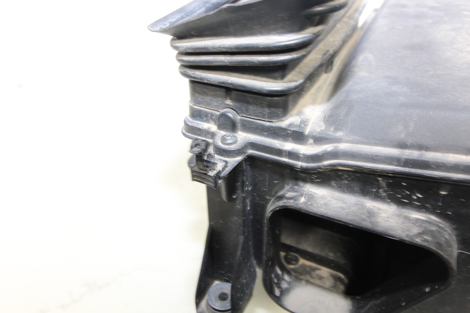 17-21 AUDI R8 V10 PLUS OEM AIR BOX FILTER HOUSING DUCT RIGHT 4S0133838R  GENUINE