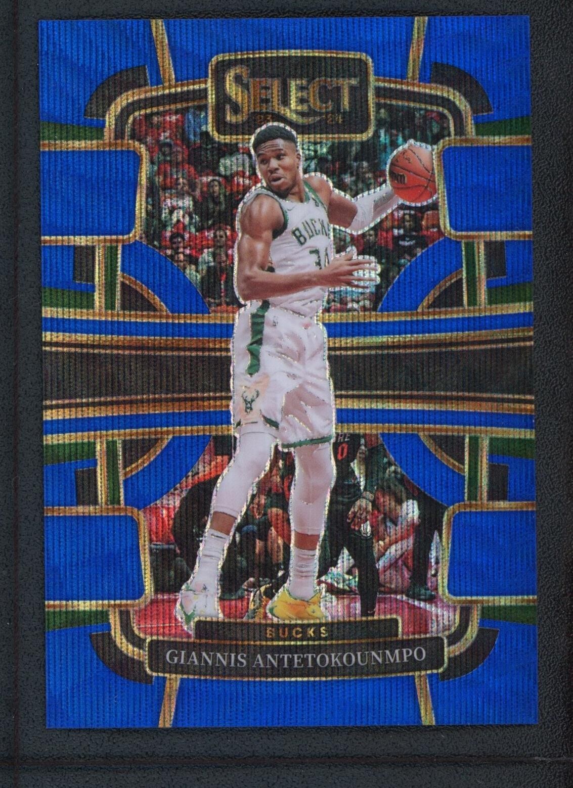 2023-24 GIANNIS ANTETOKOUNMPO 75/75 PANINI SELECT CONCOURSE WAVE BLUE