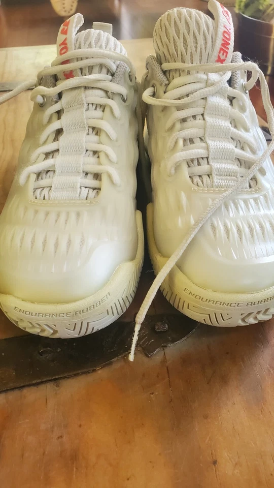 Tenis Yonex Power Cushion Eclipsion para mujer - blanco/rojo talla 7 Foto 4 de 4