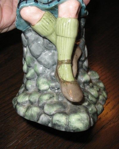 Royal Doulton Figurine The Piper HN 2907 - Picture 5 of 8