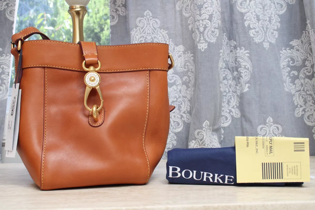 Dooney and bourke sadie feedbag hot sale